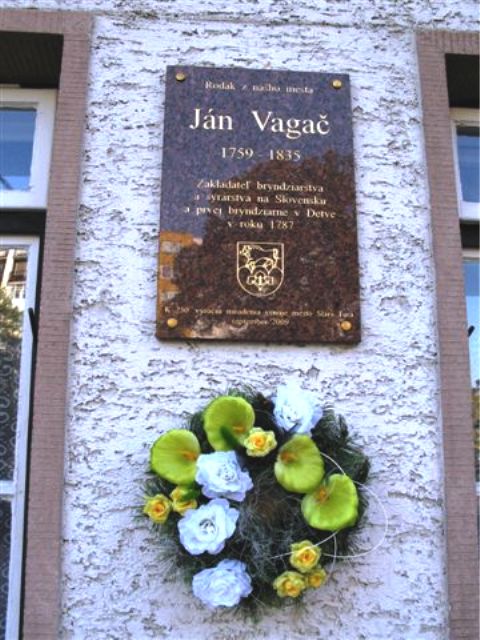 Odhalenie  pamätnej tabule rodákovi Jánovi Vagačovi pri príležitosti štvrť tisícročia (250 rokov) od jeho narodenia (25.9.2009)