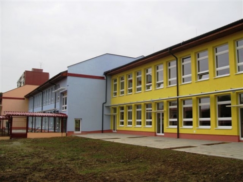 Slávnostné odovzdanie rekonštruovaných pavilónov základnej školy do užívania