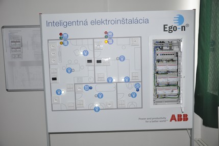 Slávnostné otvorenie laboratória inteligentných elektroinštalácií v SOŠ Stará Turá